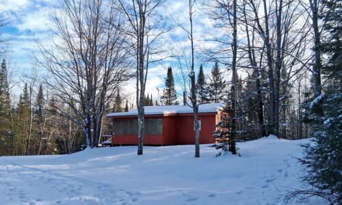 northwest WI 4.2-acre wooded 2 bedroom cabin property for sale in Sawyer County, WI