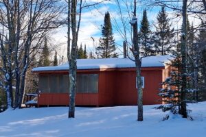 northwest WI 4.2-acre wooded 2 bedroom cabin property for sale in Sawyer County, WI