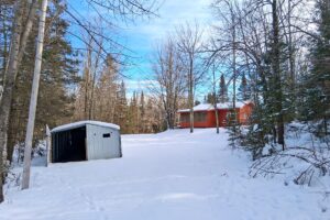 northwest WI 4.2-acre wooded 2 bedroom cabin property for sale in Sawyer County, WI