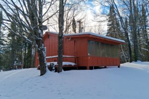 northwest WI 4.2-acre wooded 2 bedroom cabin property for sale in Sawyer County, WI