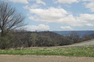 25 Acres Overlooking the Kickapoo River Valley!