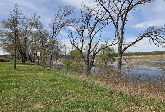 Homesite property for sale on Fox River in Marquette County, WI
