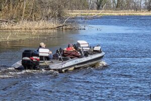Homesite property for sale on Fox River in Marquette County, WI